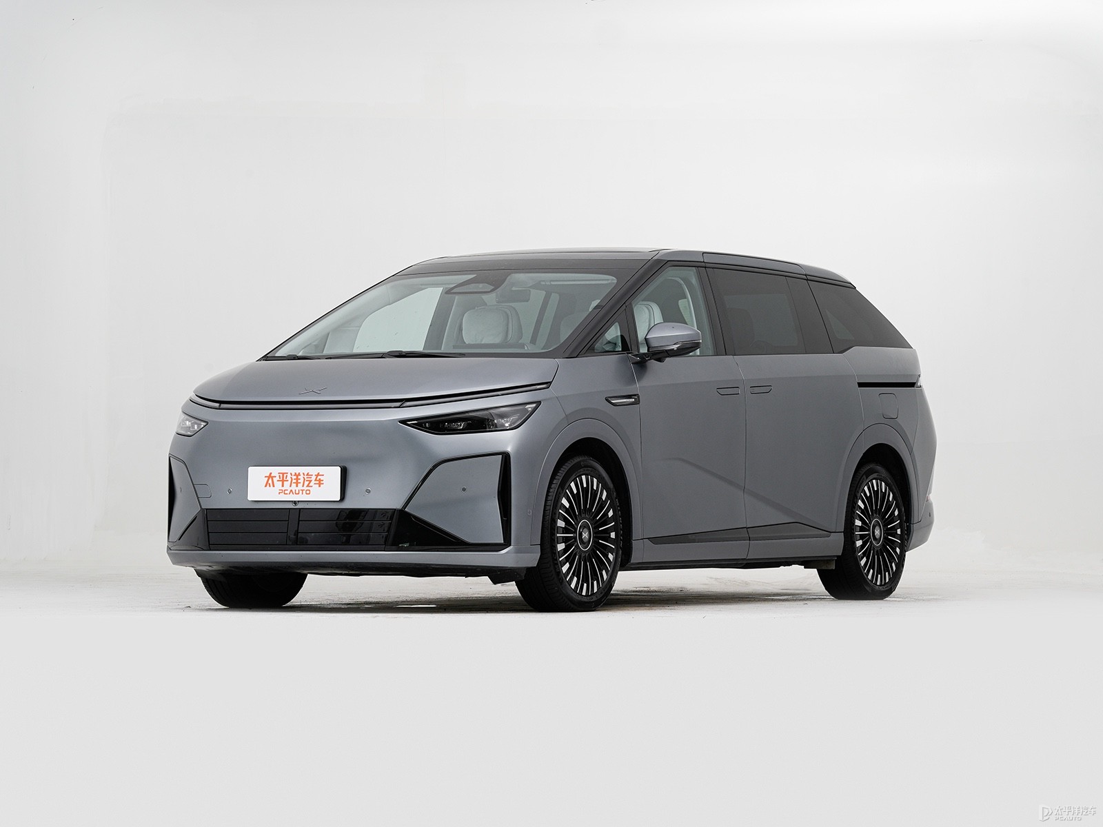 Xpeng X9 2026 Super Extended Range 1602 Ultra — Main listing photograph. Image 1 of 3. Authorized new car for export fro...