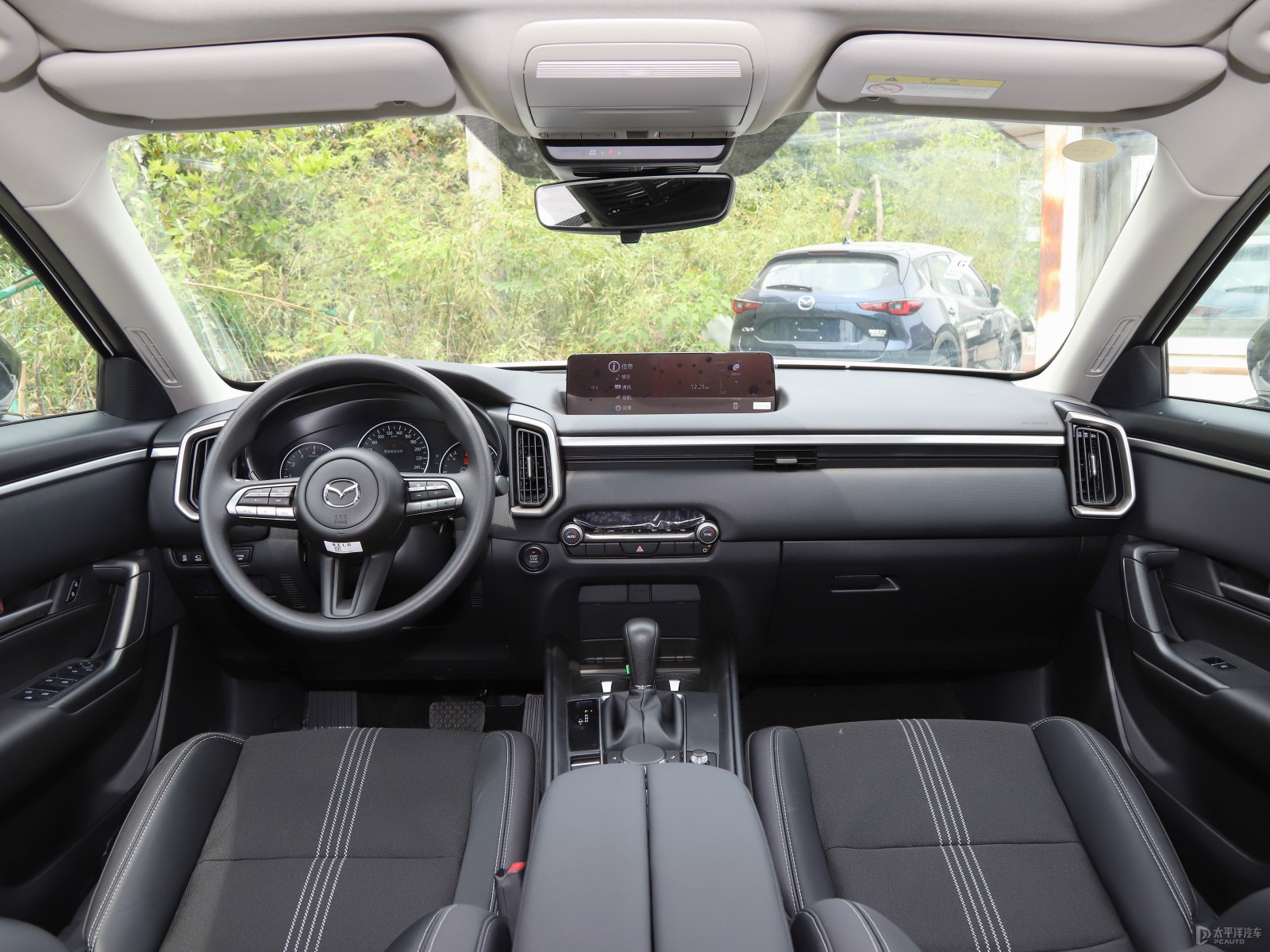 Mazda CX-5 2025 2.0L Automatic 2WD Smart Edition （zhiya） + Comfort Package — Further exterior angle of the same vehi...
