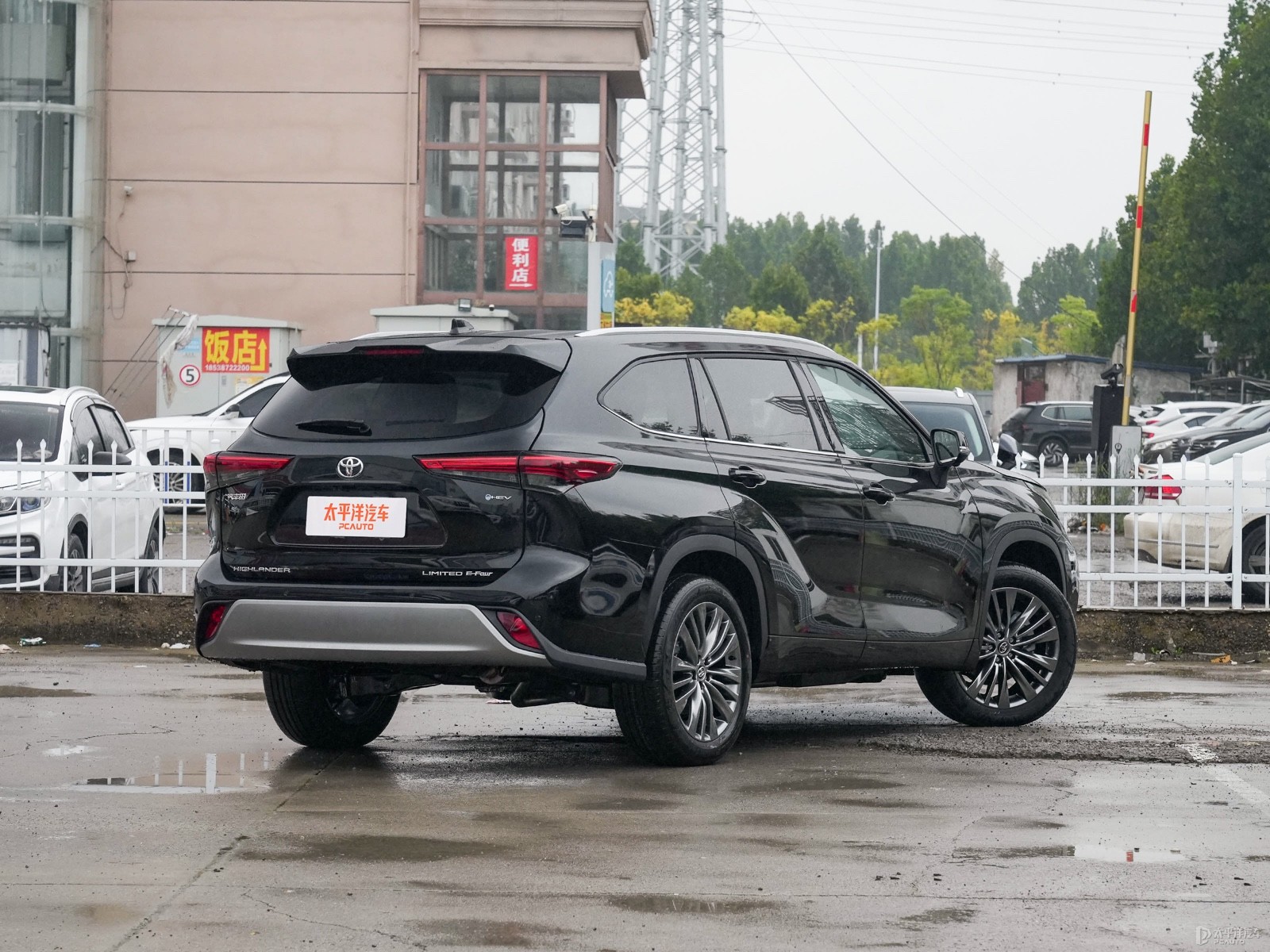 GAC Toyota Highlander Gasoline Ultimate Edition — Additional exterior view. Image 2 of 3. Modified new car for export fr...
