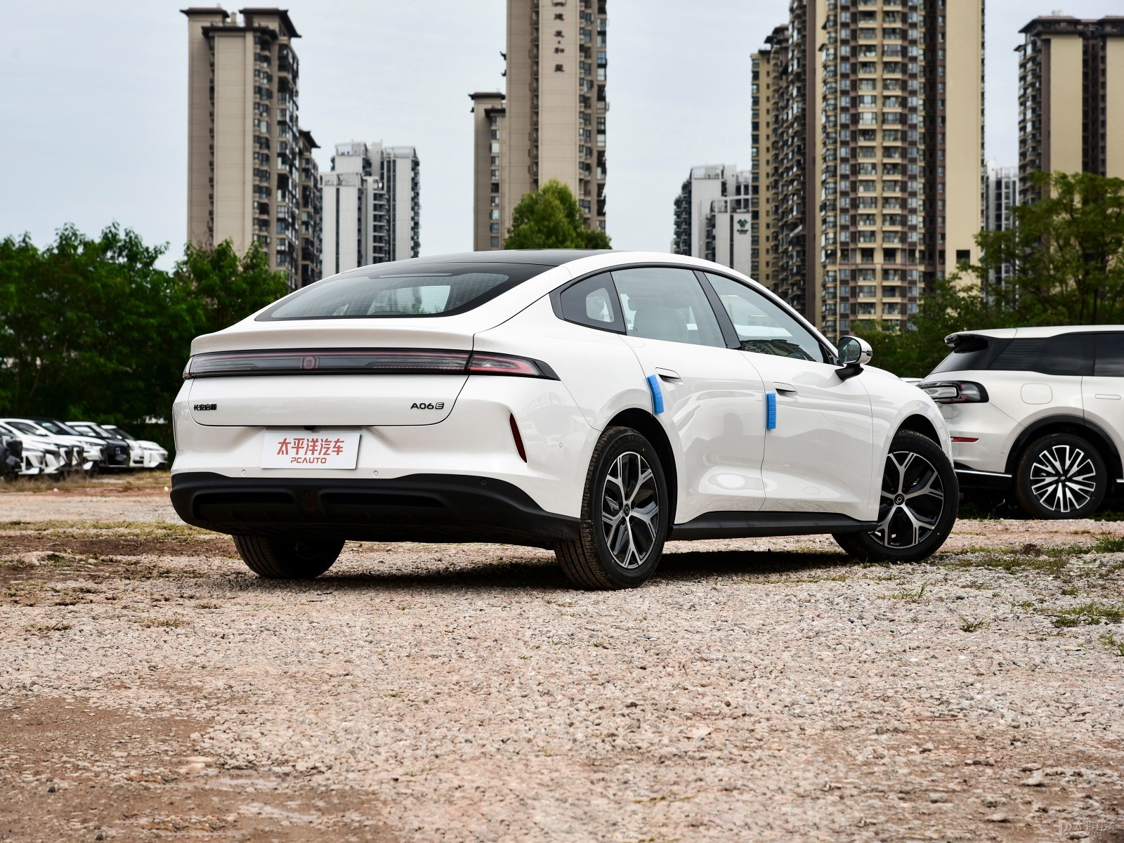 Changan Qiyuan Q05 506 LiDAR Ultra+ — Additional exterior view. Image 2 of 3. Authorized new car for export from China.