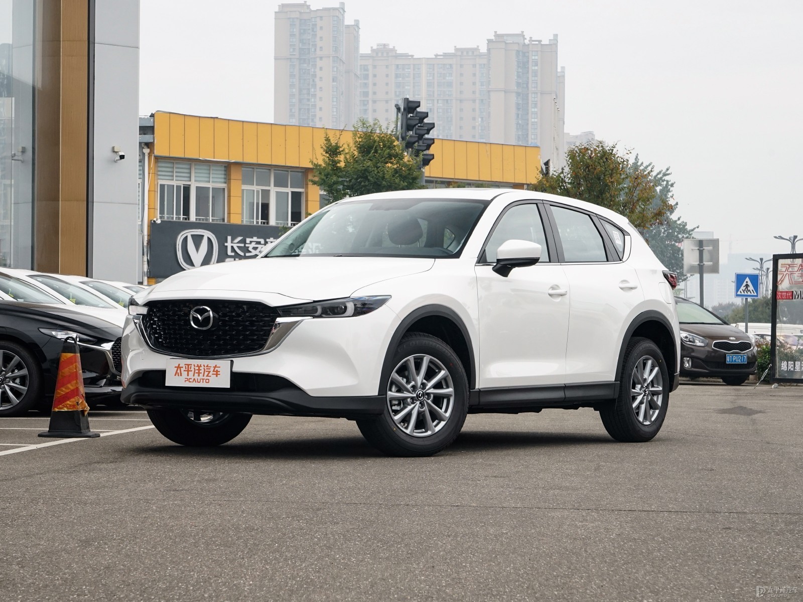 Mazda CX-5 2025 2.0L Automatic 2WD Comfort Model — Main listing photograph. Image 1 of 3. Modified new car for export fr...