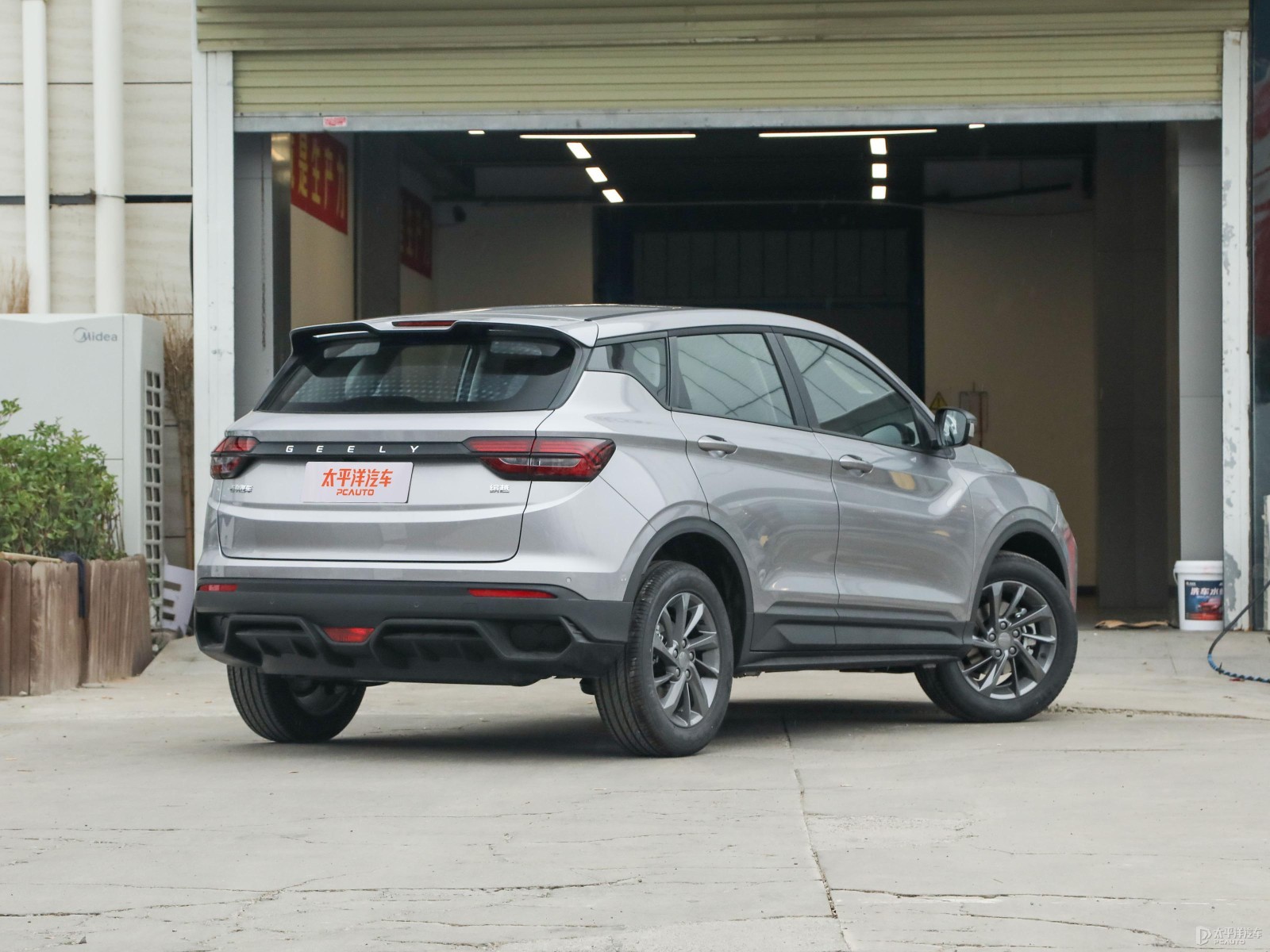 Geely Bin Yue 1.5L CVT Super MAX Edition — Additional exterior view. Image 2 of 3. Modified new car for export from China.