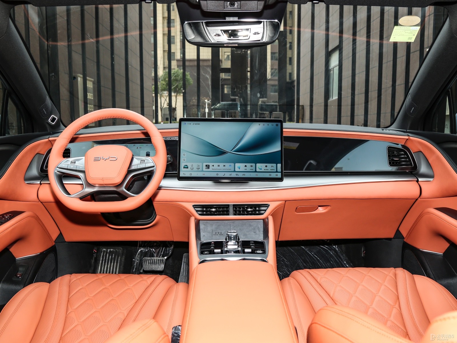 BYD Sea Lion 07 EV 610 Smart Navigation Edition — Further exterior angle of the same vehicle. Image 3 of 3. Authorized n...