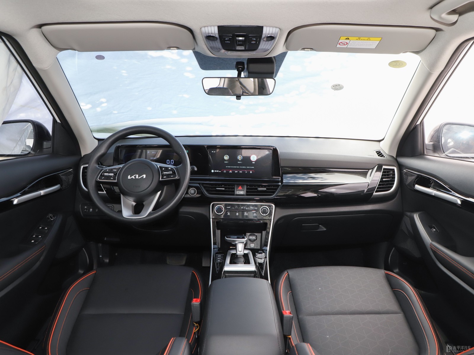 Kia Seltos 2026 1.5L Deluxe Edition — Further exterior angle of the same vehicle. Image 3 of 3. Modified new car for exp...