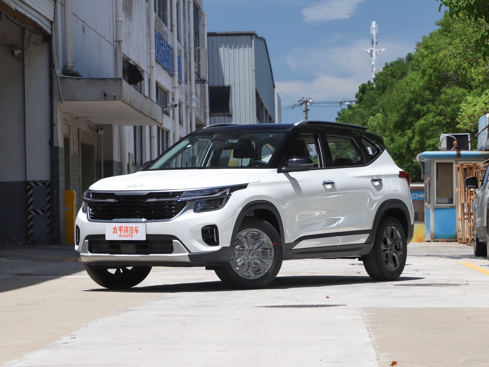 Kia Seltos 2026 1.5L Deluxe Edition — Main listing photograph. Image 1 of 3. Modified new car for export from China.