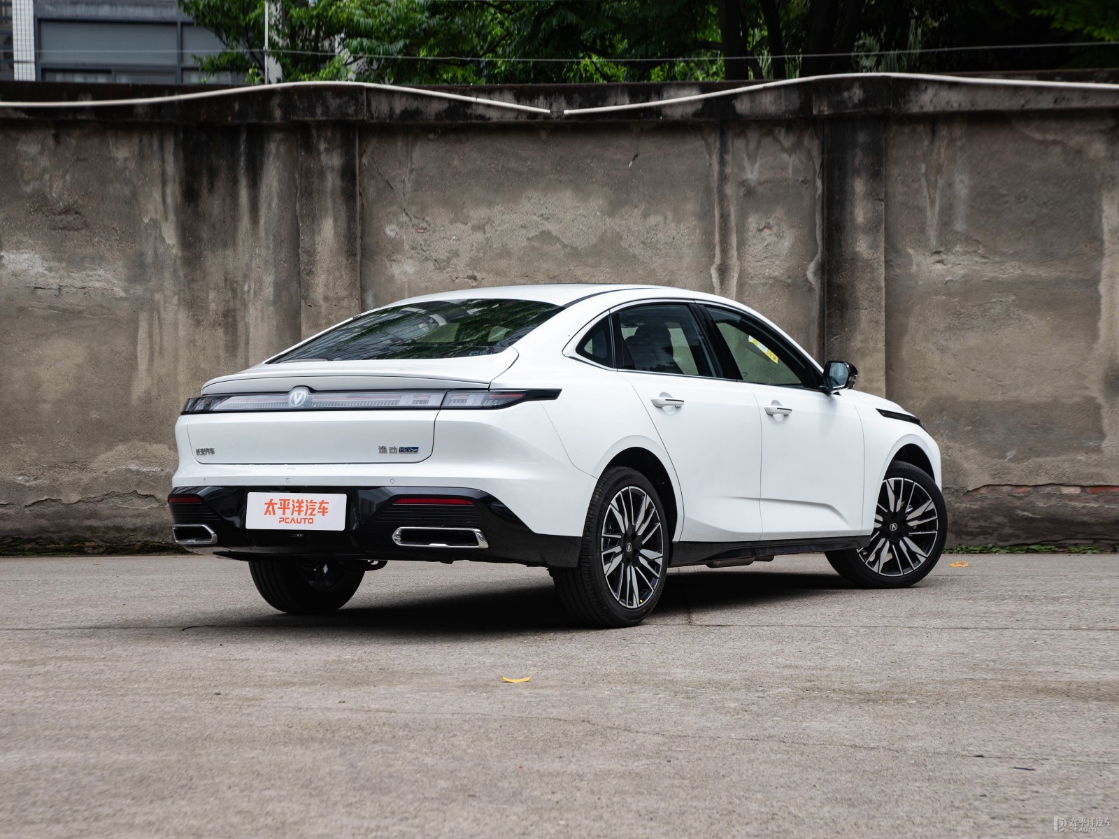 Changan Eado PHEV New Blue Whale 145KM Warship Edition — Additional exterior view. Image 2 of 3. Authorized new car for ...