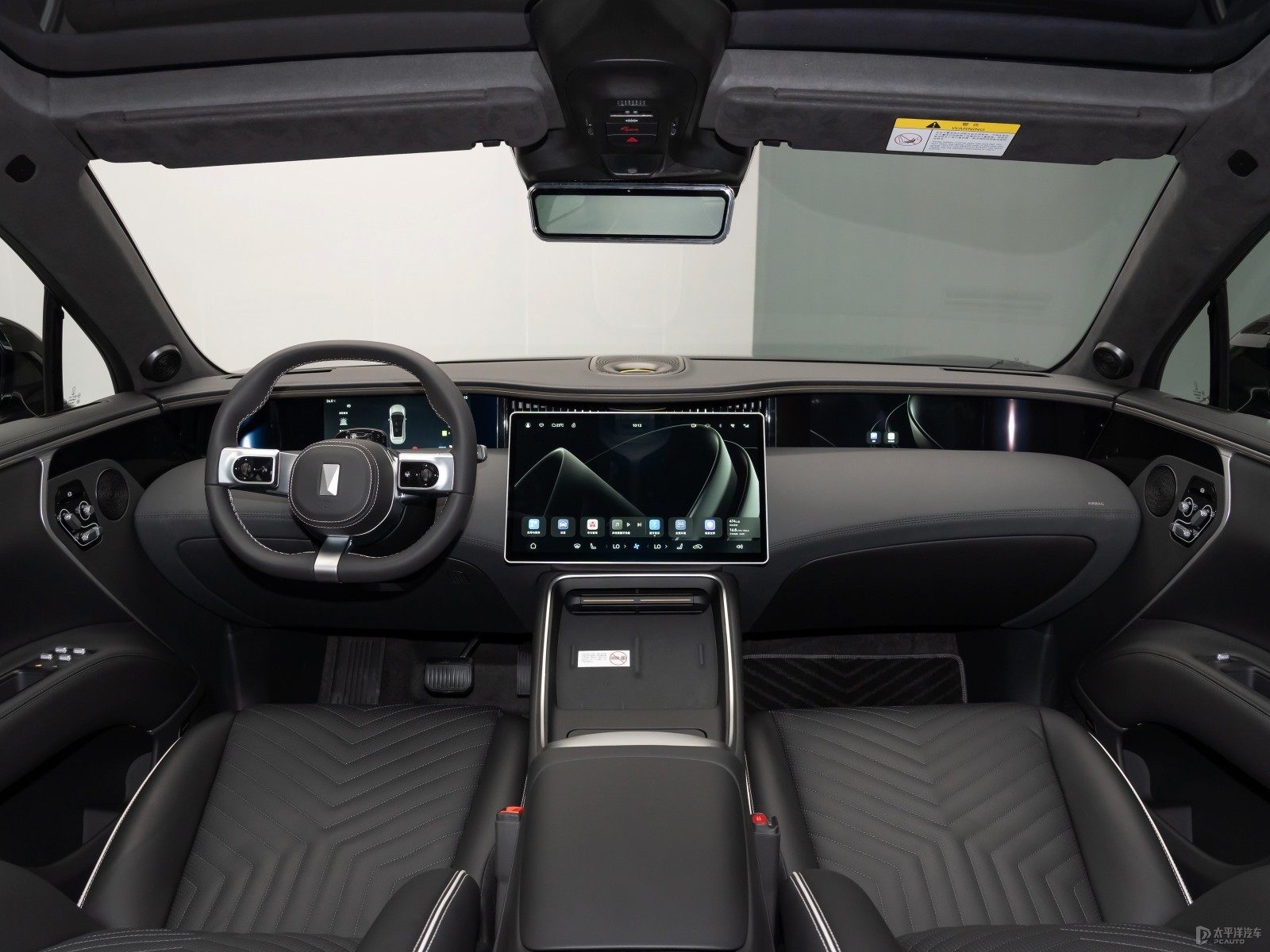 Avatr 11 580 Three-Laser AWD EV 2024 — Further exterior angle of the same vehicle. Image 3 of 3. Authorized new car for ...