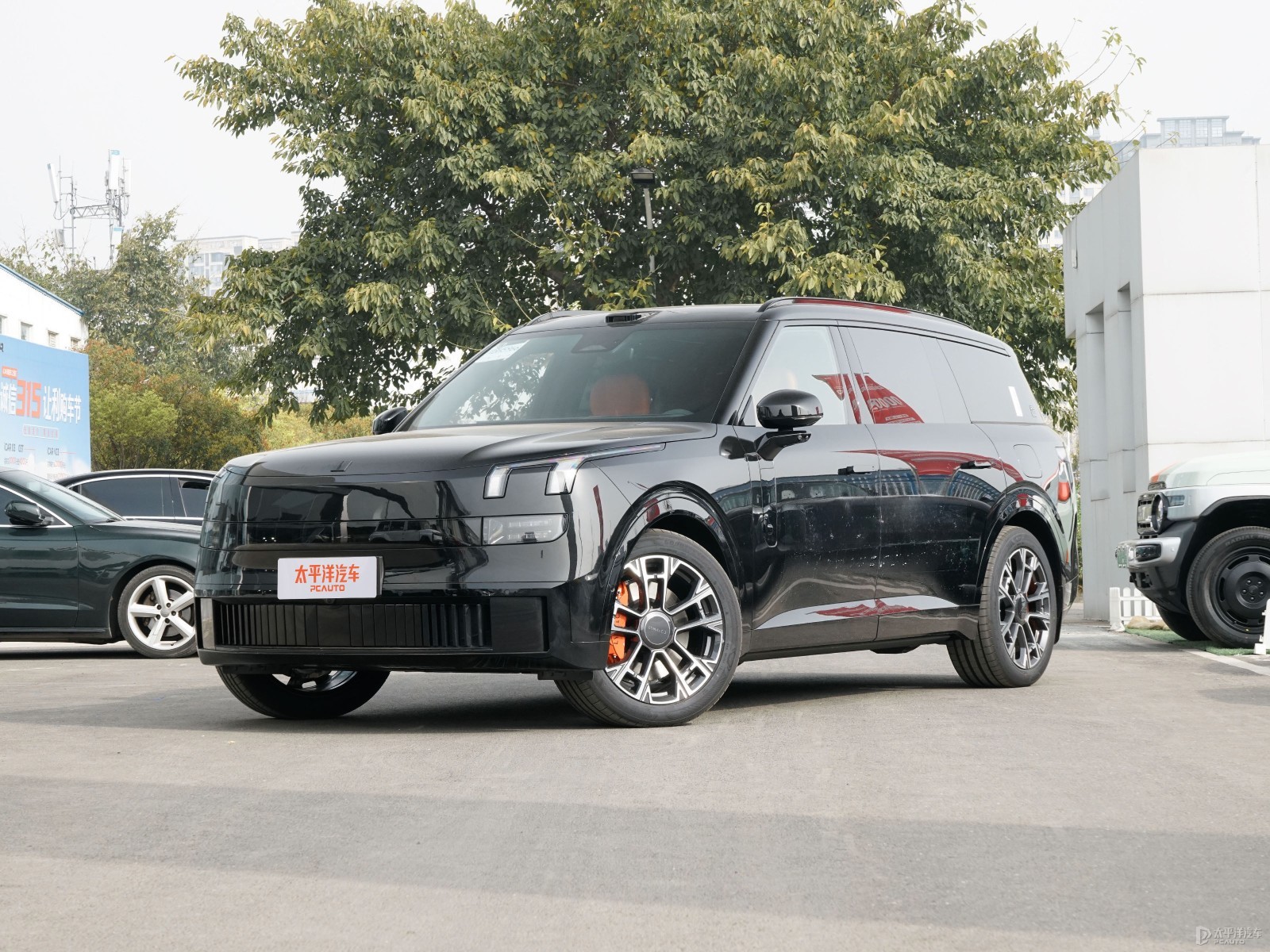 Lynk & Co 900 2025 1.5T Ultra 6-Seater — Main listing photograph. Image 1 of 3. Authorized new car for export from China.