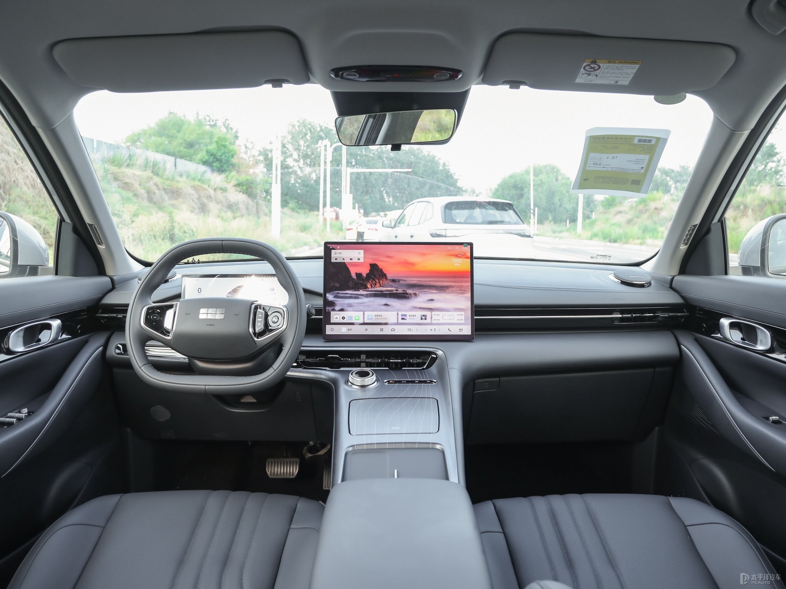 Geely Galaxy E5 2026 530KM Explore Edition + Optional Package — Further exterior angle of the same vehicle. Image 3 of 3...
