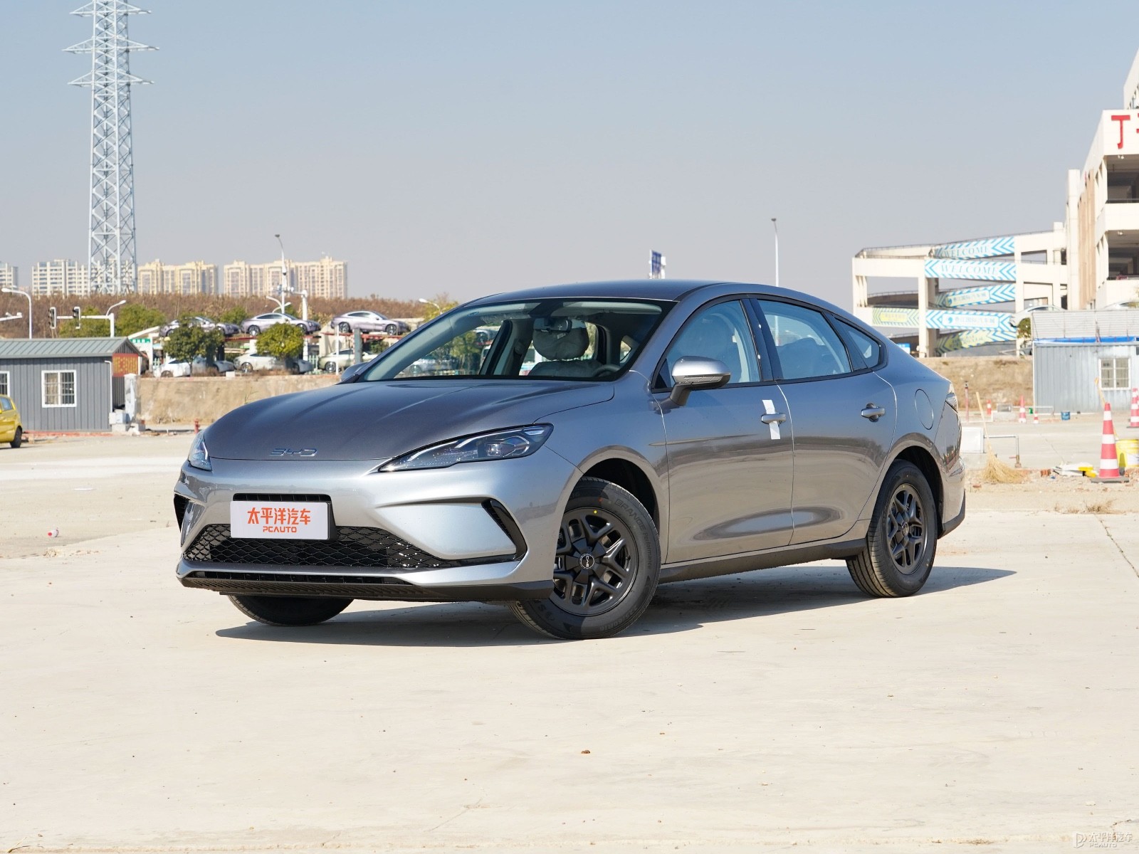 BYD Seal 05 55KM — Main listing photograph. Image 1 of 3. Authorized new car for export from China.