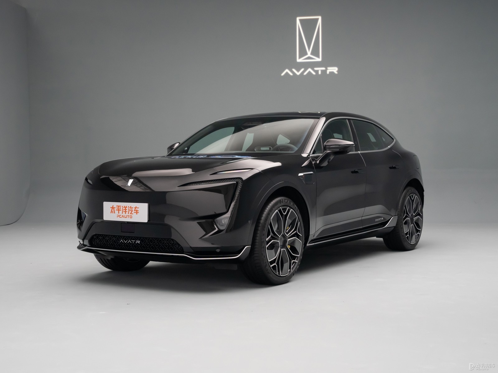 Avatr 11 580 Three-Laser AWD EV 2024 — Main listing photograph. Image 1 of 3. Authorized new car for export from China.