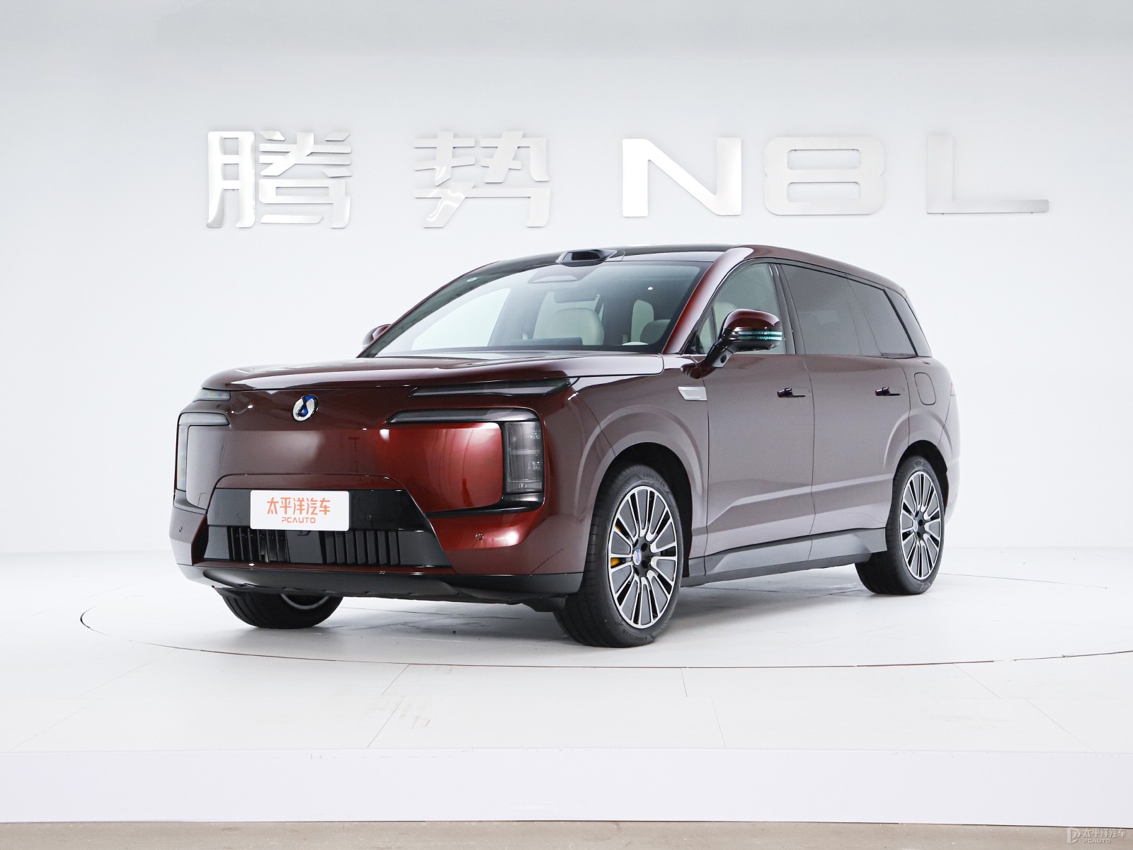 Denza N8L Flagship Edition — Main listing photograph. Image 1 of 3. Authorized new car for export from China.