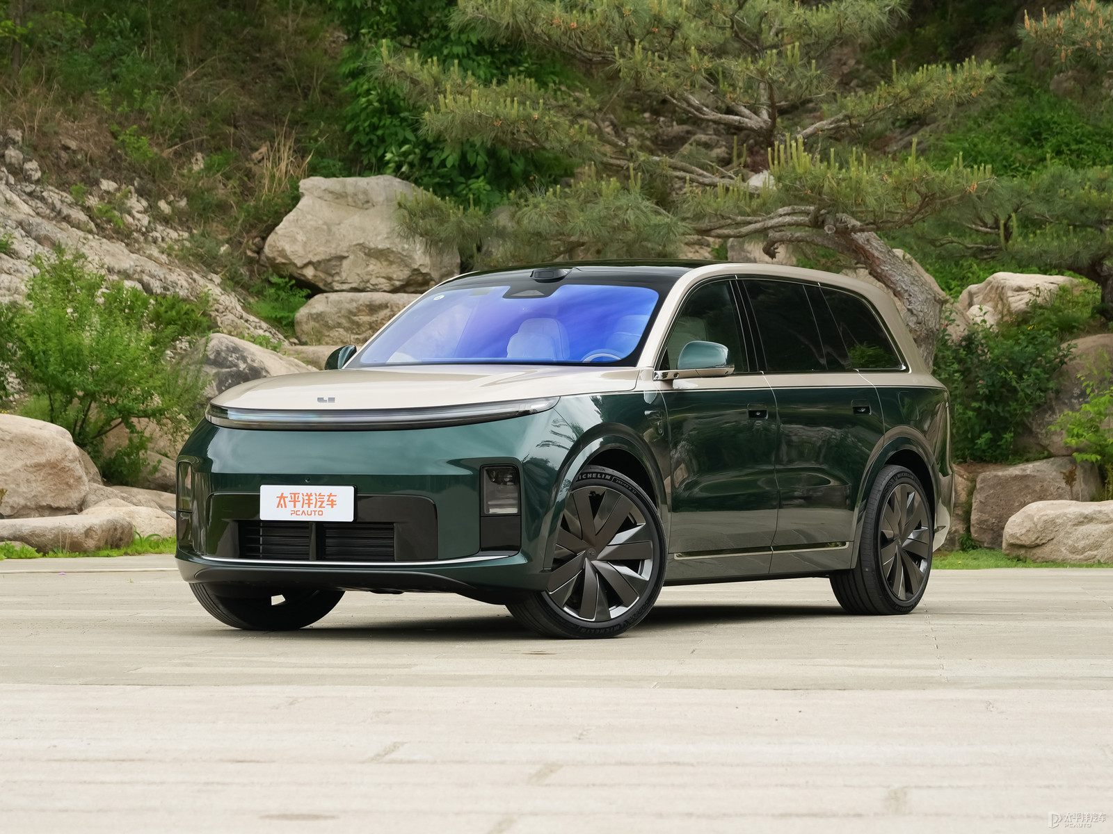 Li Auto L9 2026 Livis — Main listing photograph. Image 1 of 3. Modified new car for export from China.
