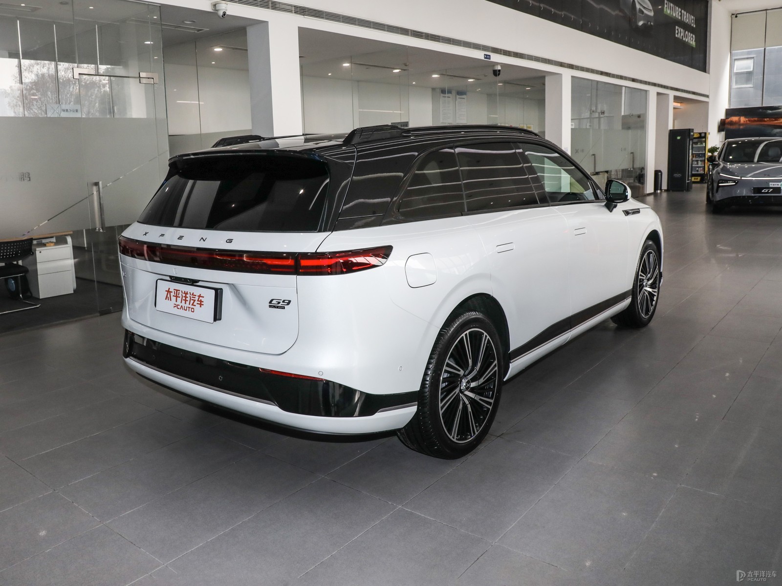 Xpeng G9 725 Ultra Long Range Max — Additional exterior view. Image 2 of 3. Authorized new car for export from China.
