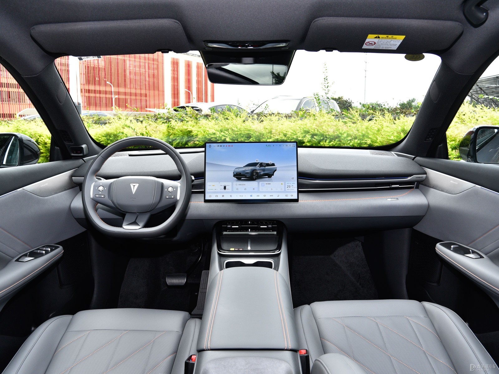 Changan Deepal S05 620 Ultra EV 20-inch Wheels — Further exterior angle of the same vehicle. Image 3 of 3. Authorized ne...