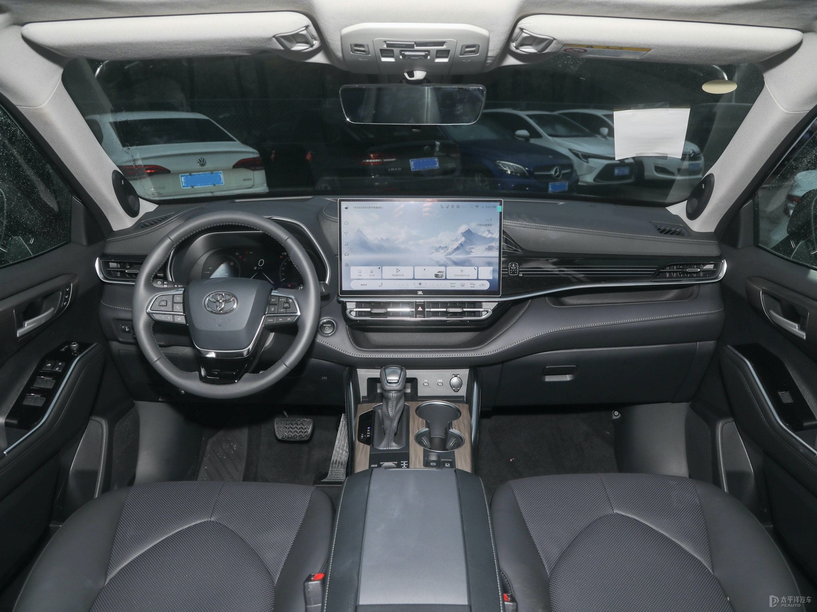 GAC Toyota Highlander Gasoline Ultimate Edition — Further exterior angle of the same vehicle. Image 3 of 3. Modified new...