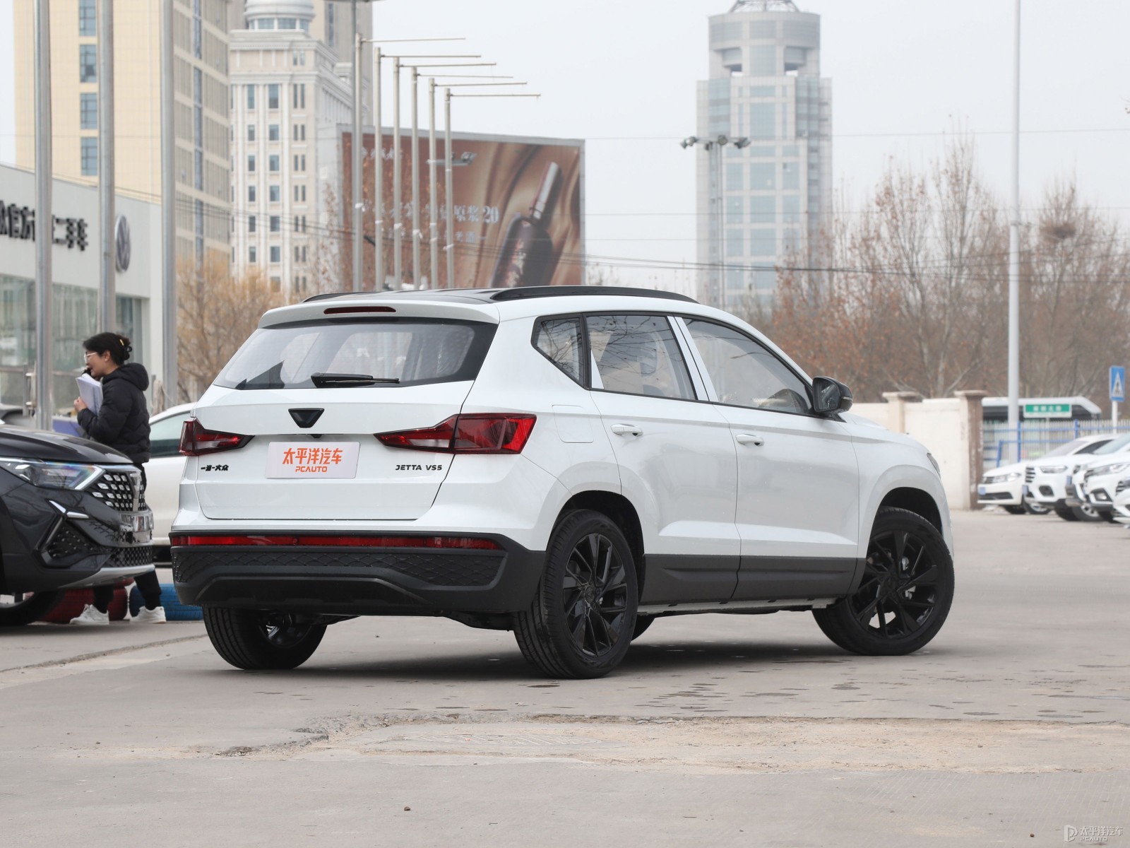 FAW-Volkswagen Jetta Automatic Enjoy Highlight Edition — Additional exterior view. Image 2 of 3. Modified new car for ex...