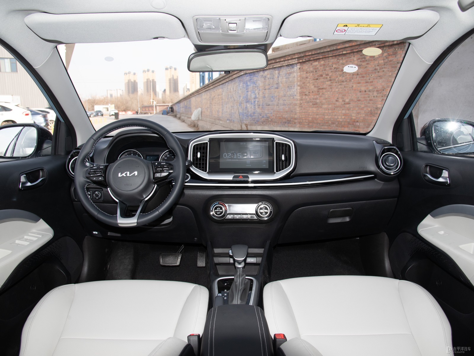 Kia Stonic 1.4L Sunroof Edition — Further exterior angle of the same vehicle. Image 3 of 3. Modified new car for export ...