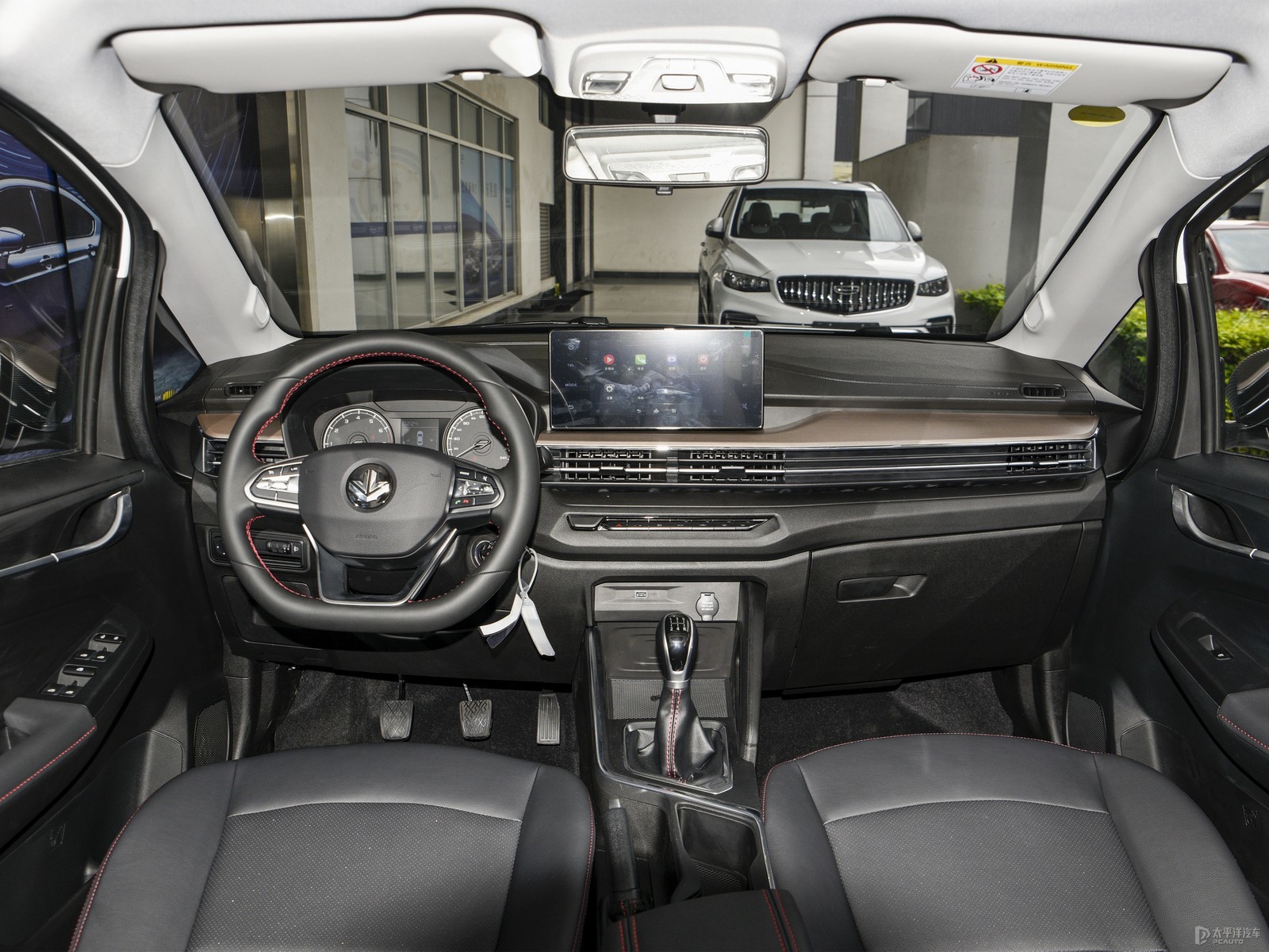 Livan X3 Pro Global Version Manual Sunroof Edition — Further exterior angle of the same vehicle. Image 3 of 3. Authorize...
