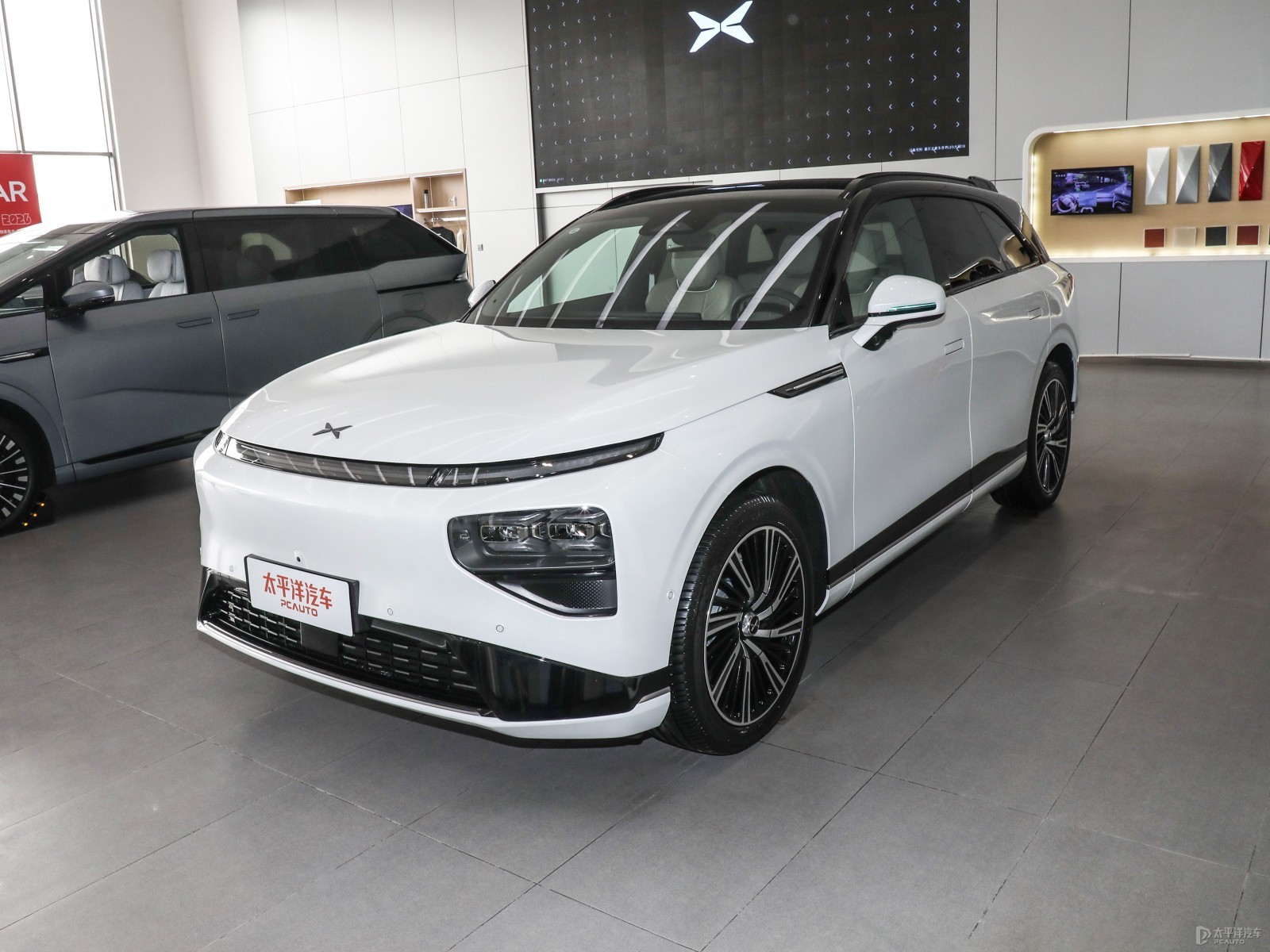 Xpeng G9 725 Ultra Long Range Max — Main listing photograph. Image 1 of 3. Authorized new car for export from China.