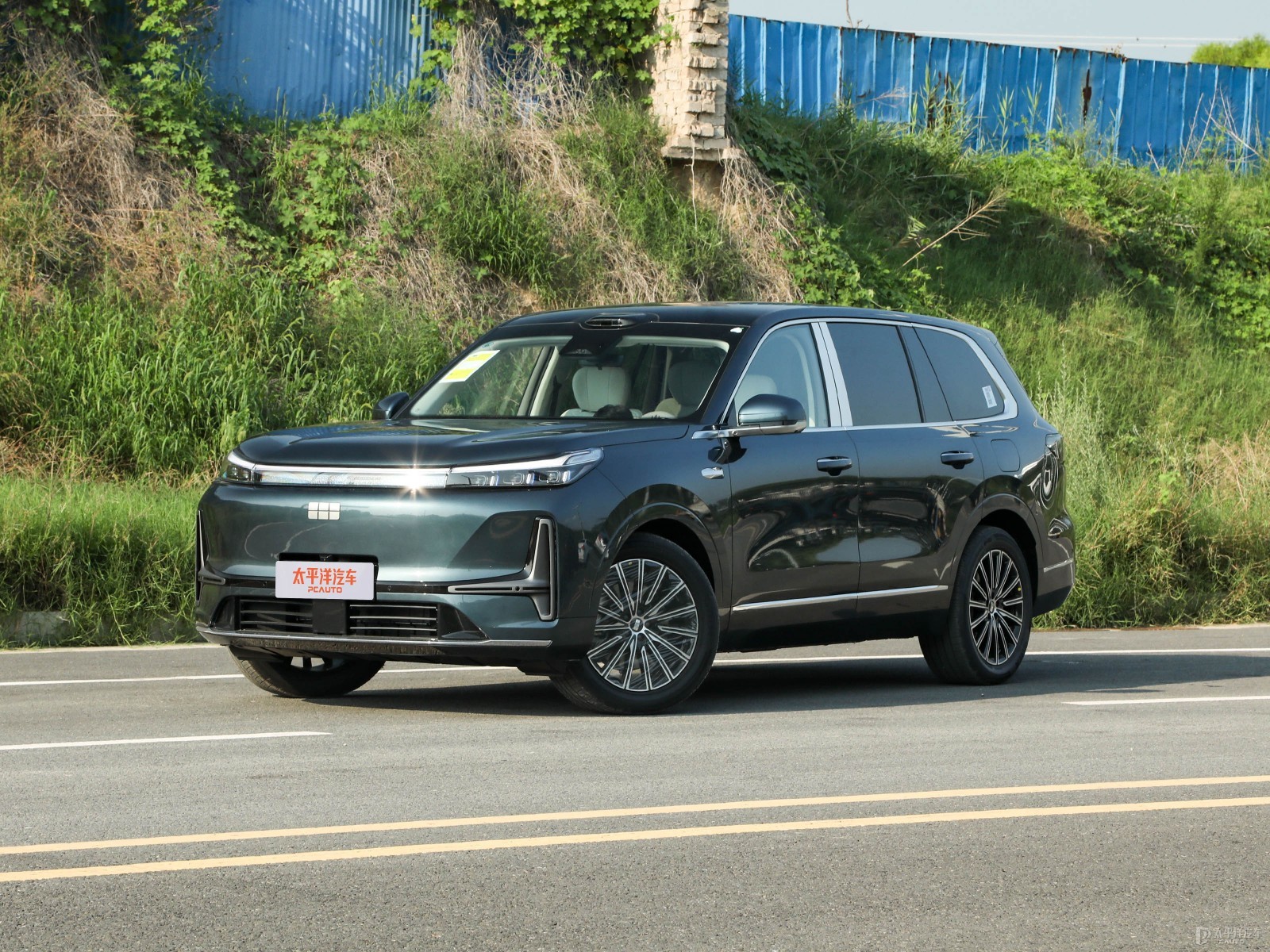 Geely Galaxy M9 230KM 2WD Explore Edition — Main listing photograph. Image 1 of 3. Authorized new car for export from Ch...